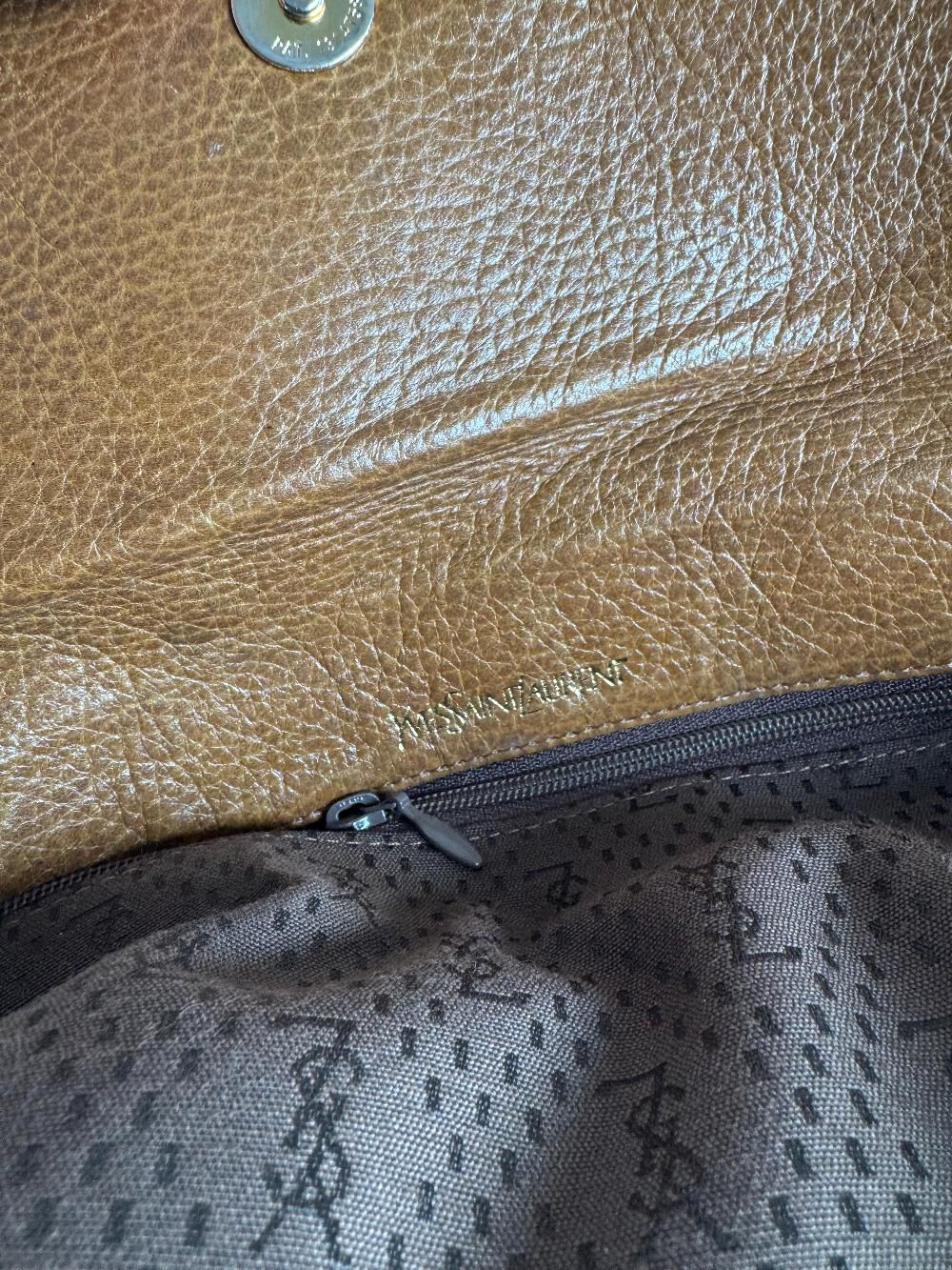 Yves Saint Laurent Shoulder Bag