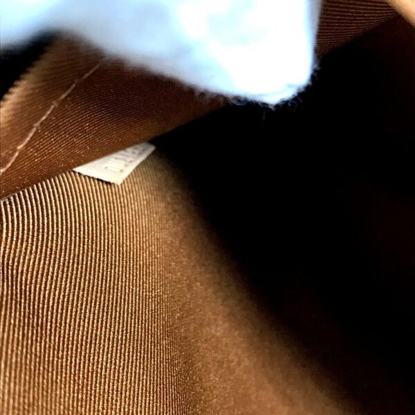 Louis Vuitton Poche Toilette