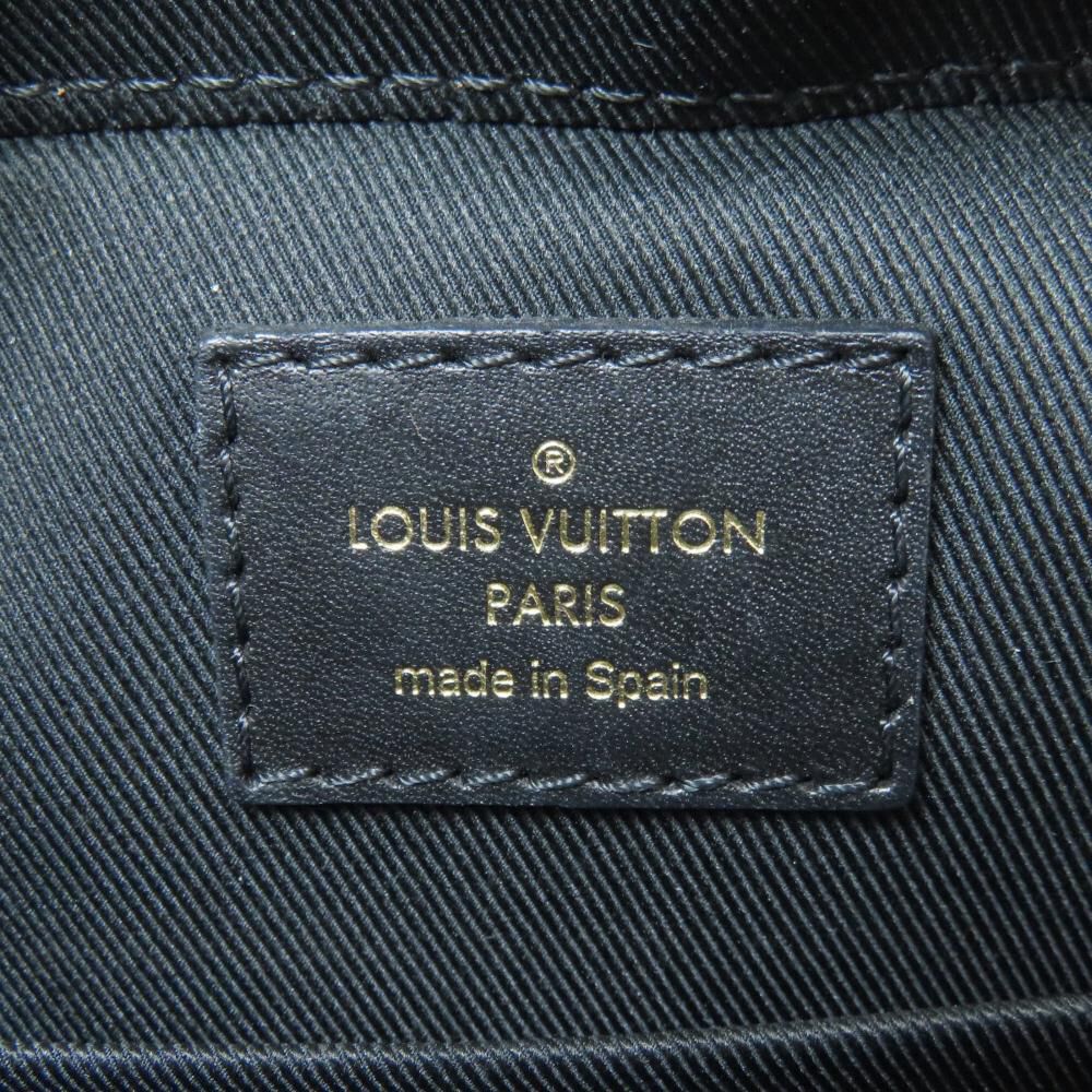Louis Vuitton Shoulder Bags