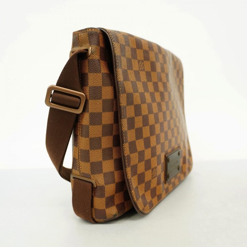 Louis Vuitton Shoulder Bags