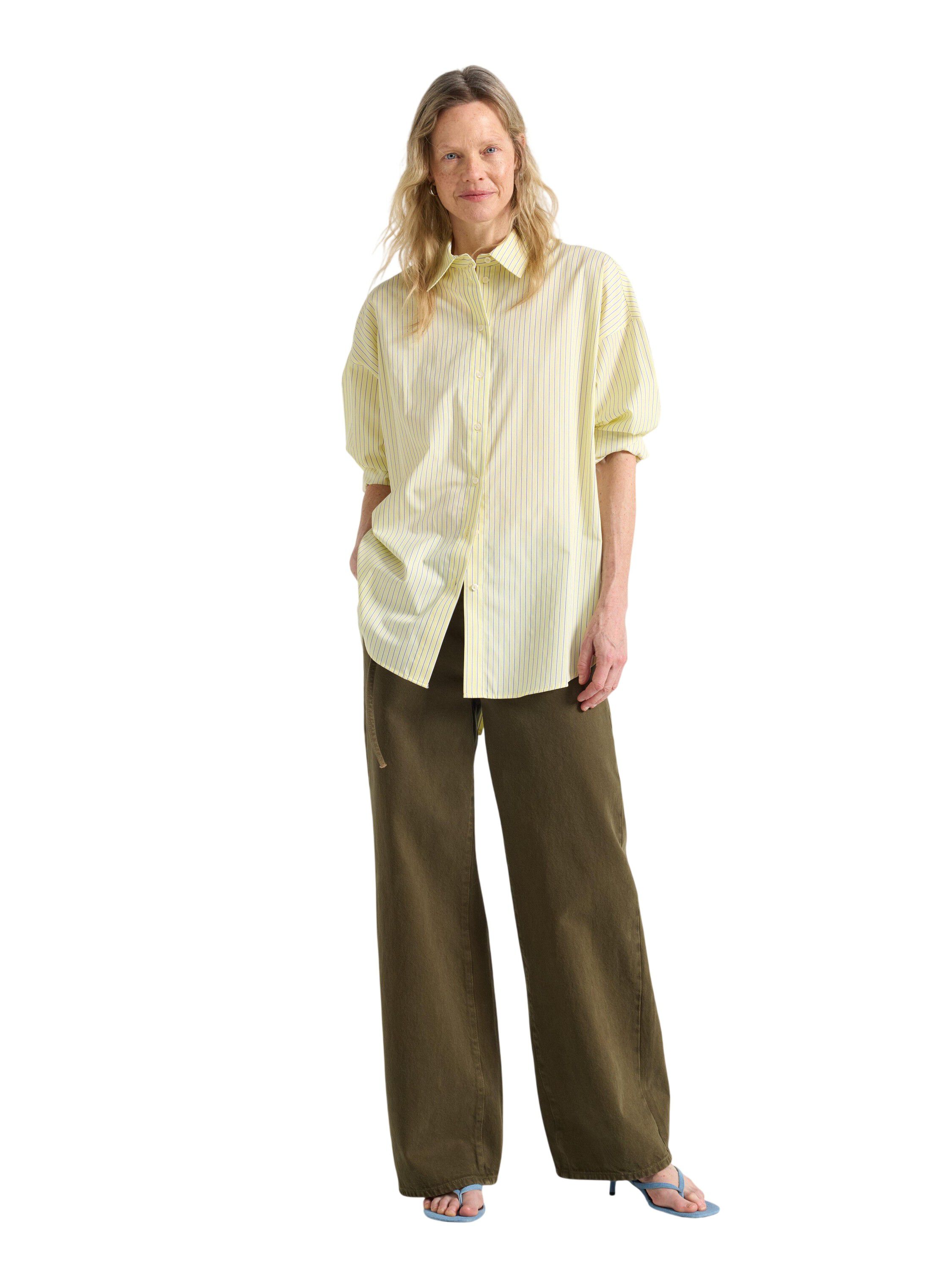 Byxor i twill med vid passform, nor