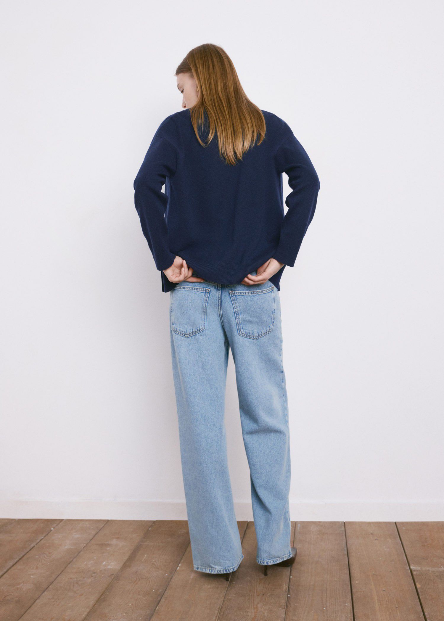 V-neck knitted cardigan