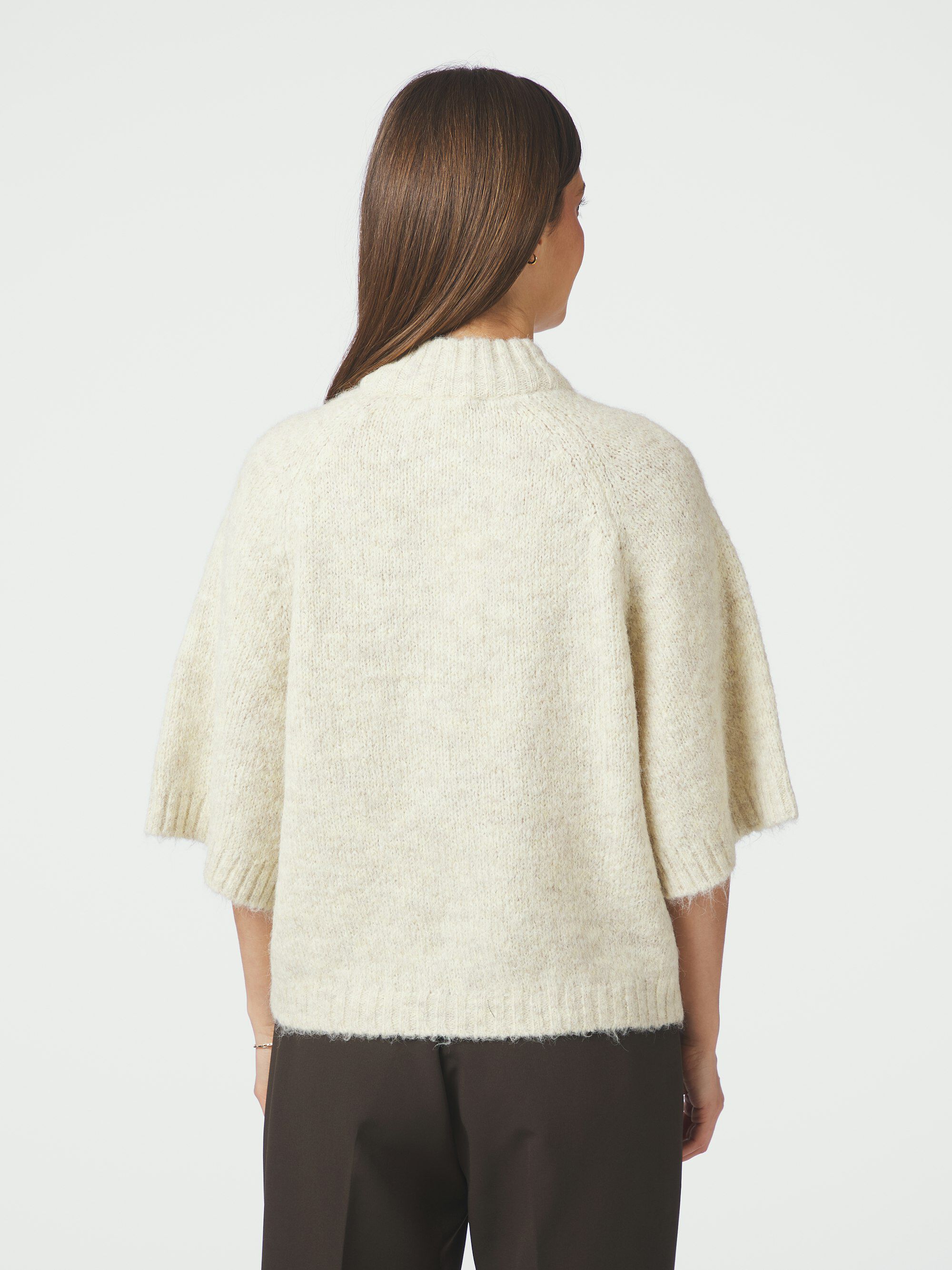 Benuta Fluffy Knit Cardigan