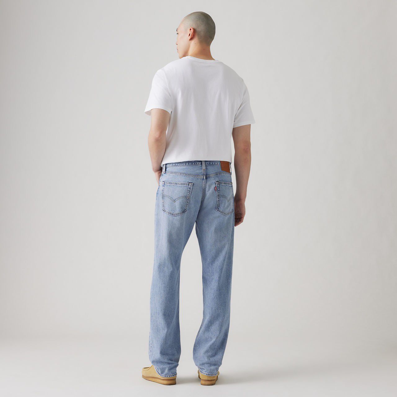 555� Relaxed Straight Lightweight Linen+ Denim Jeans
