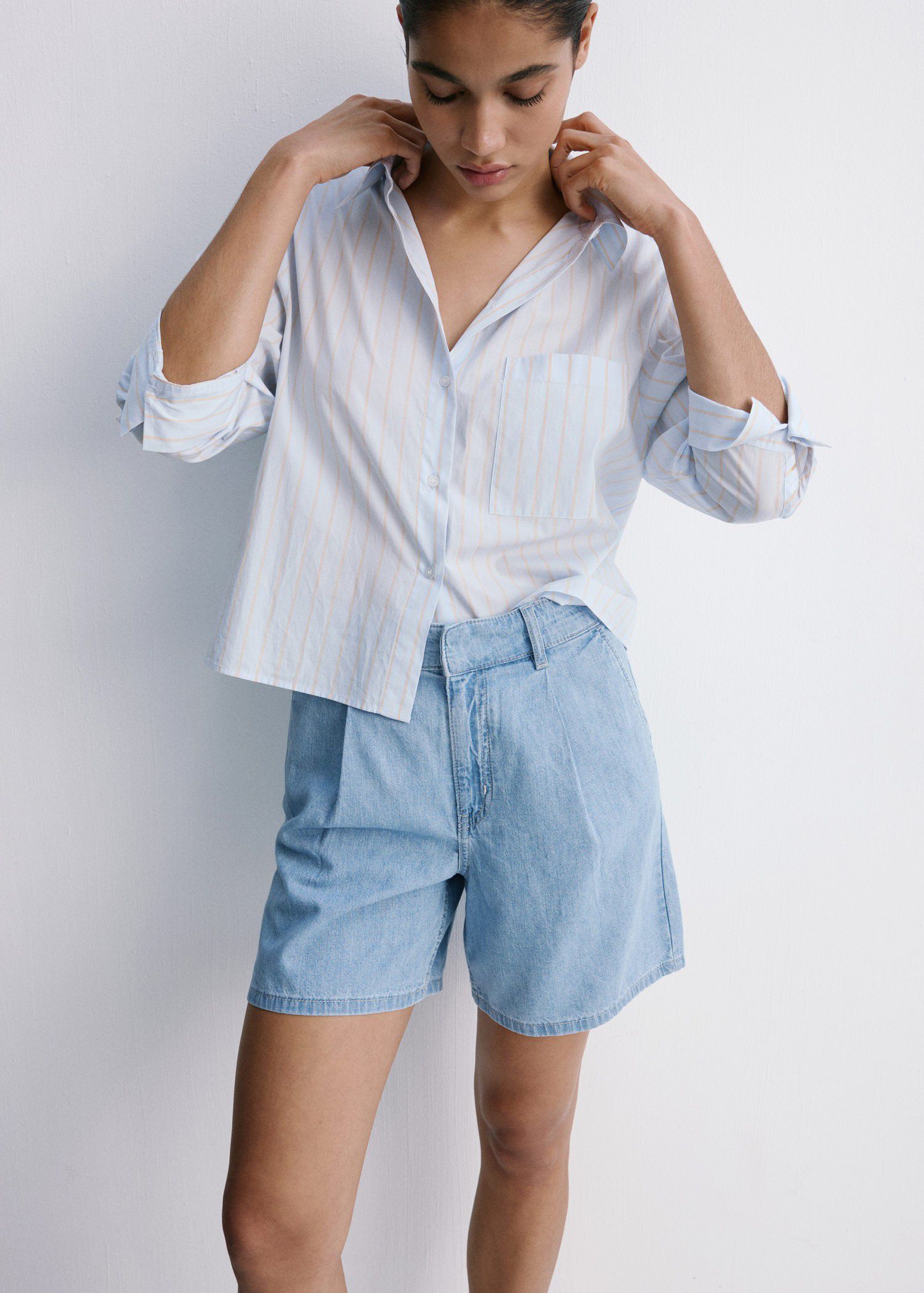 Mid-rise denim bermuda shorts with