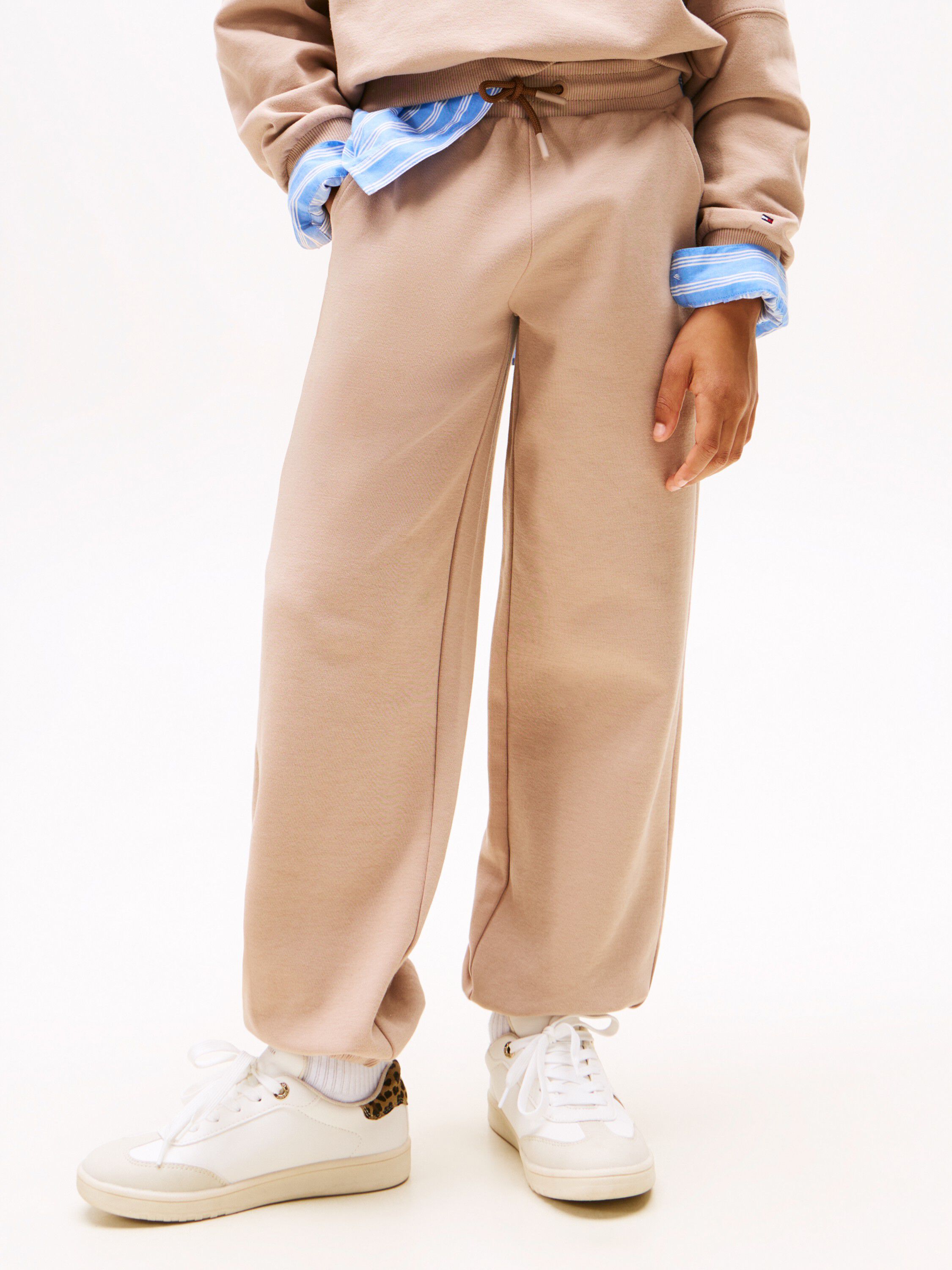 TONAL CREST SWEATPANTS