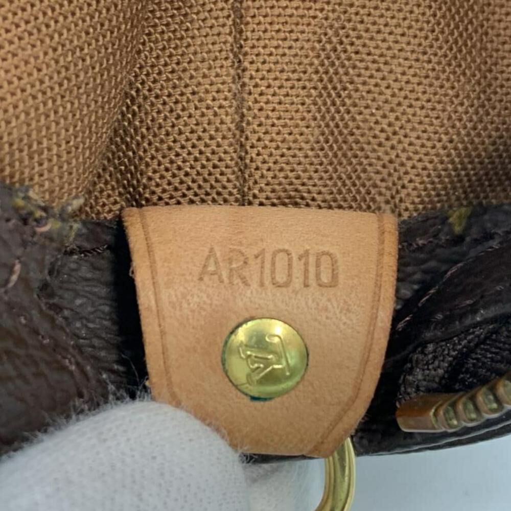 Louis Vuitton Mezzo