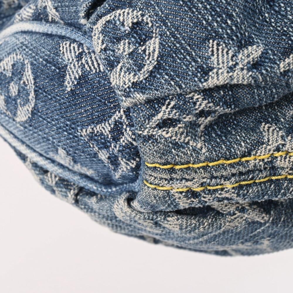 Louis Vuitton Pleaty