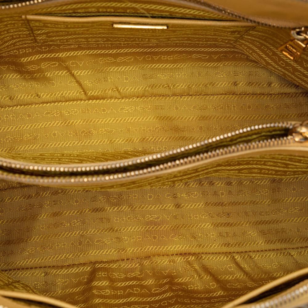 Prada Promenade