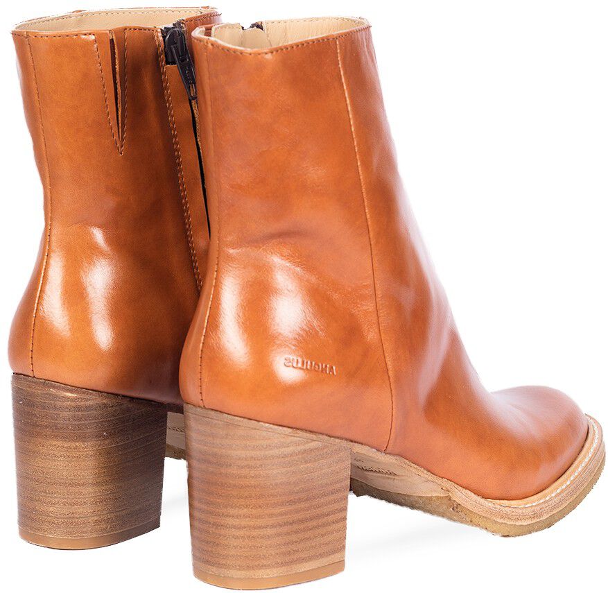 St&oslash;vlet p&aring; blokh&aelig;l med lynl&aring;s