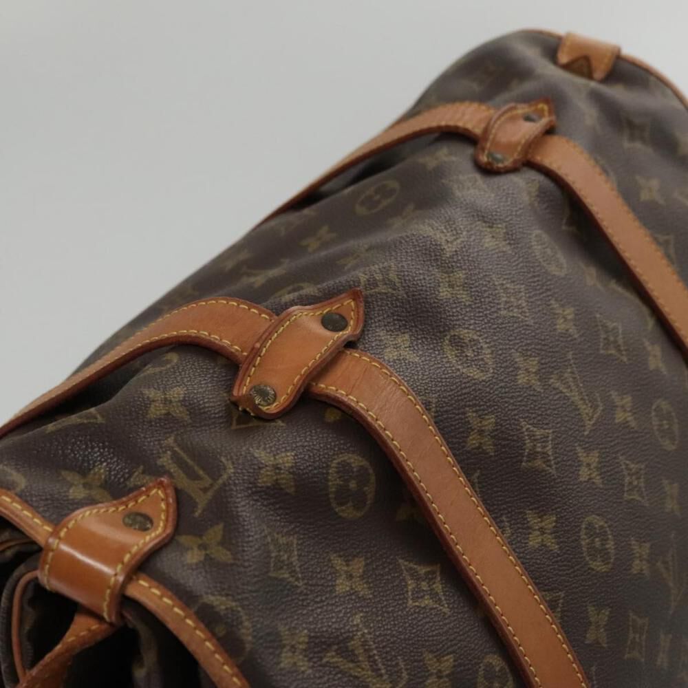 Louis Vuitton Saumur