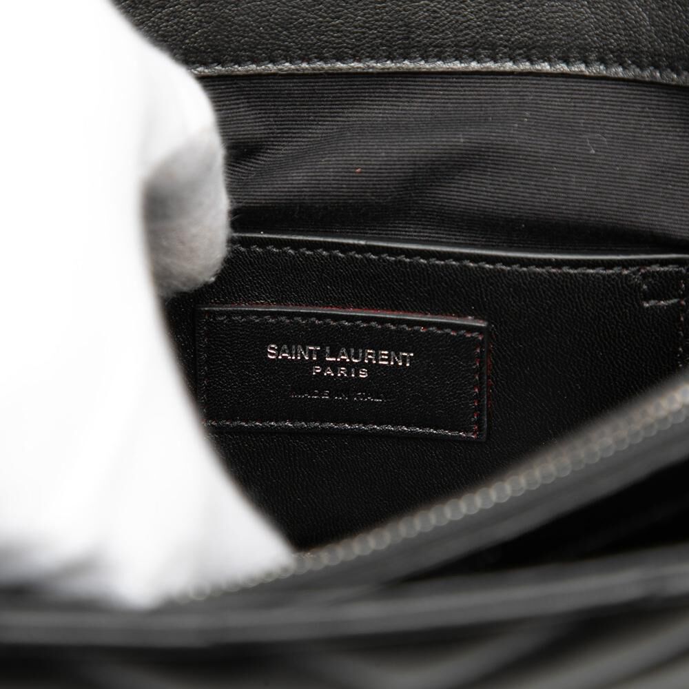 Yves Saint Laurent Handbag