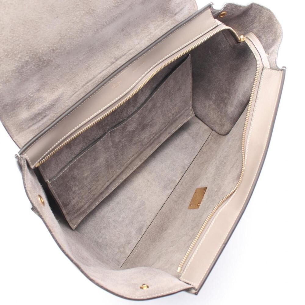 C&eacute;line Trapeze