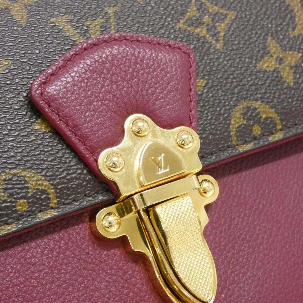 Louis Vuitton Shoulder Bags