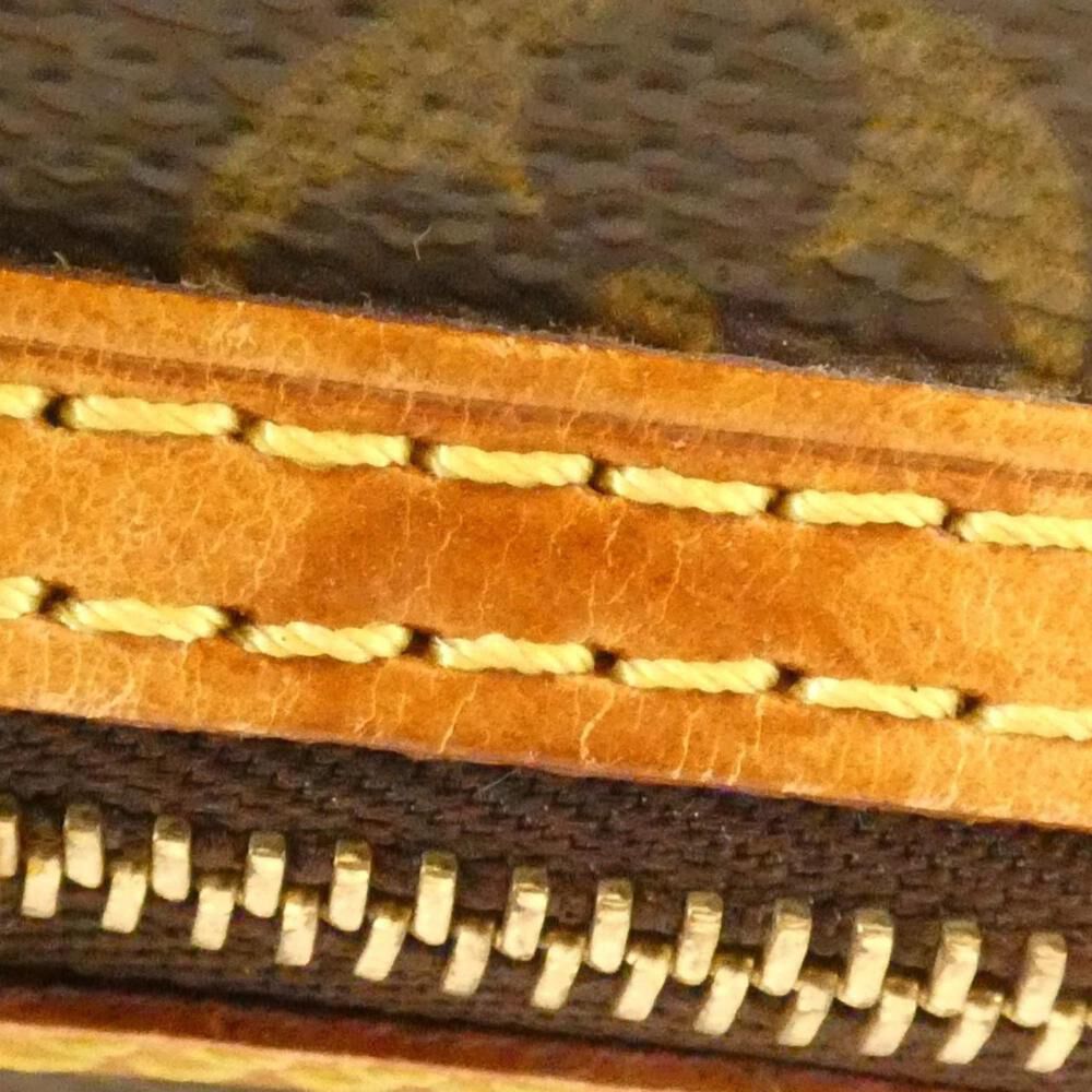 Louis Vuitton Shoulder Bags