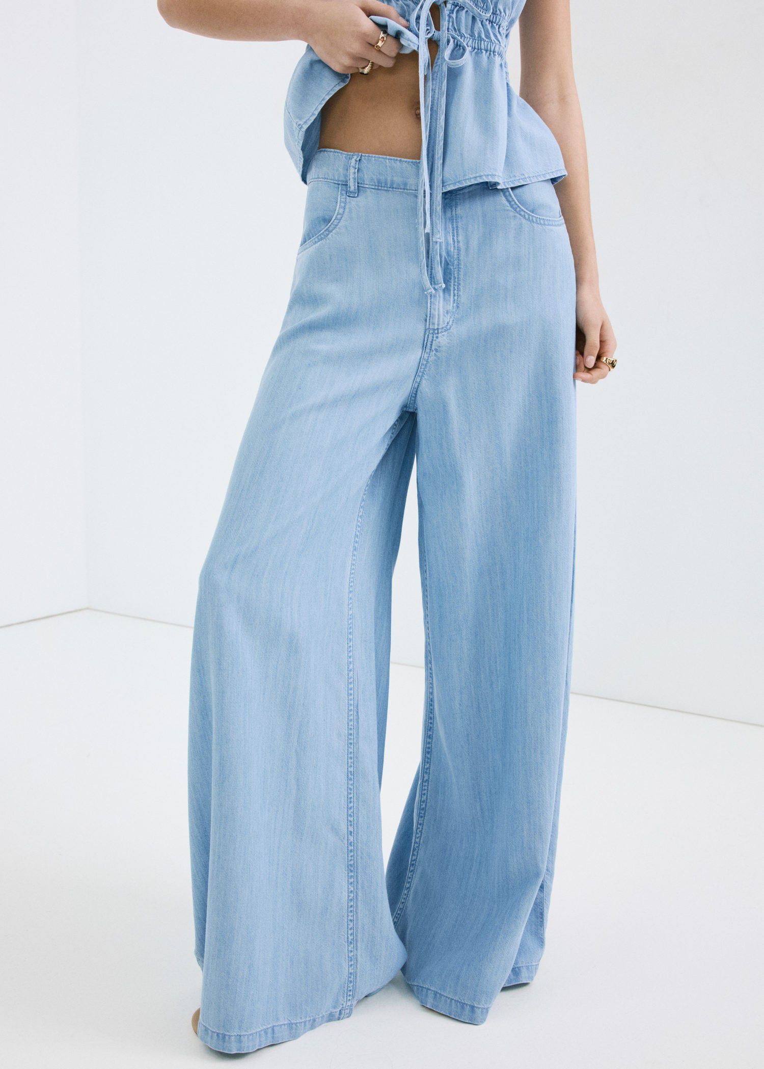 Mid-rise palazzo jeans