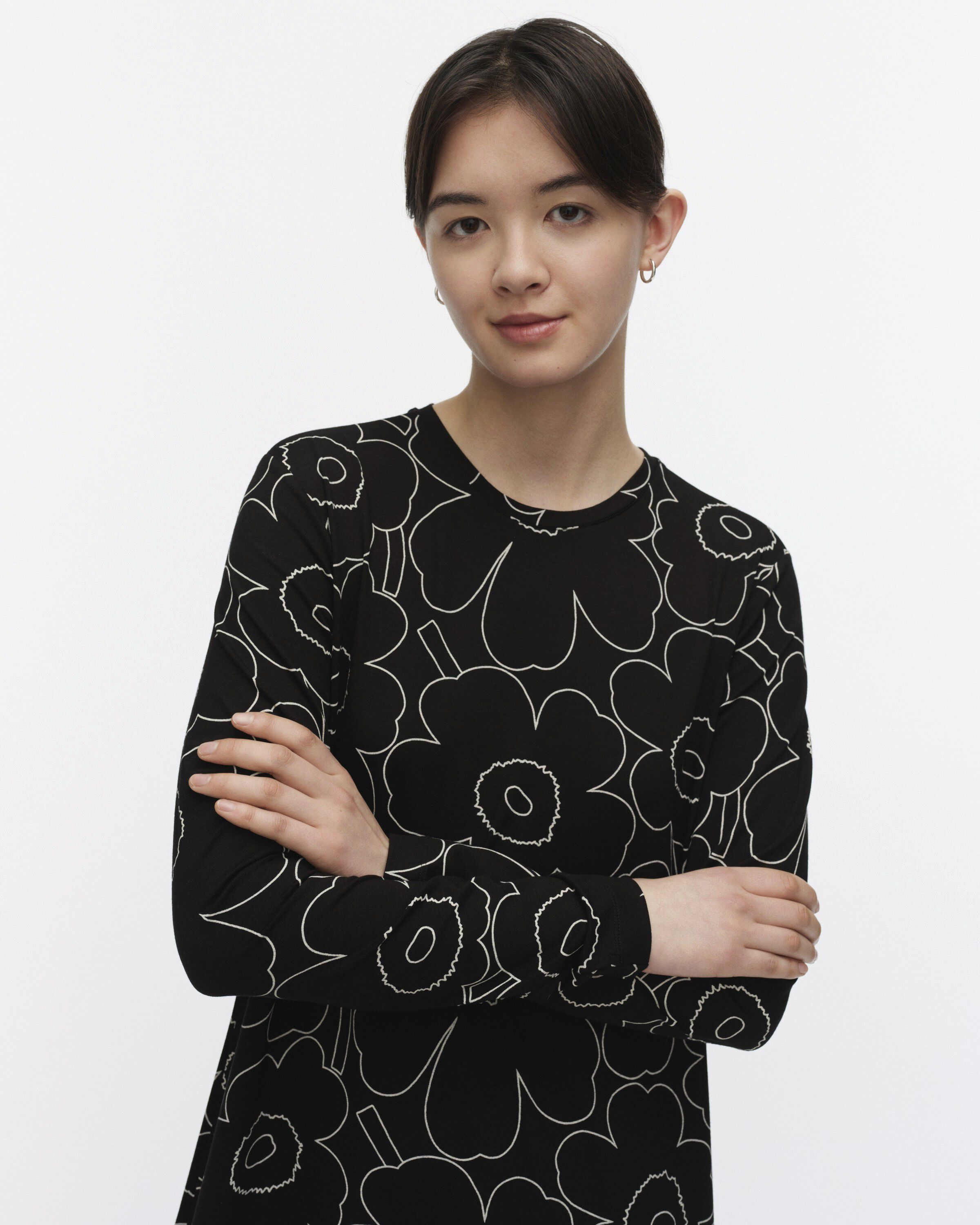 KOLMIN PIIRTO UNIKKO