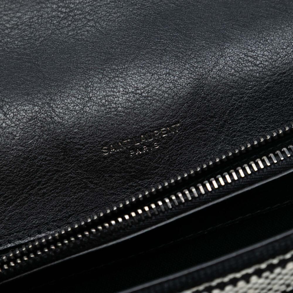 Yves Saint Laurent Handbag