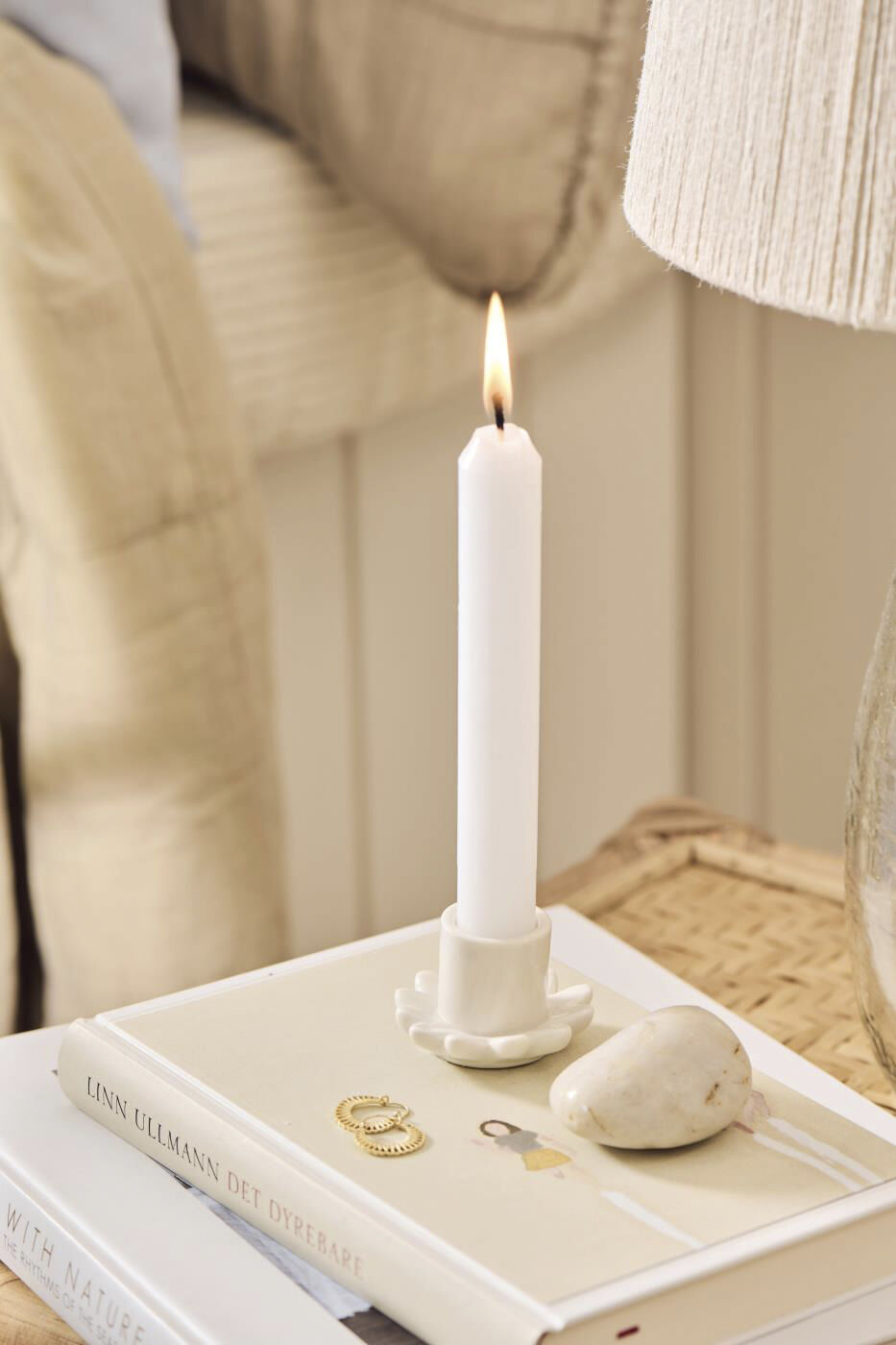 Stage t/2,2 cm lys blomst