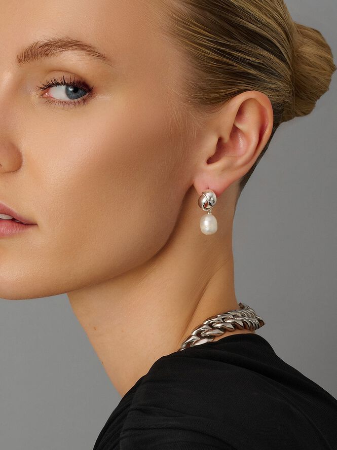 Pearl Drop Earrings in Silver