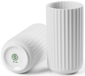 Lyngbyvasen matt vit