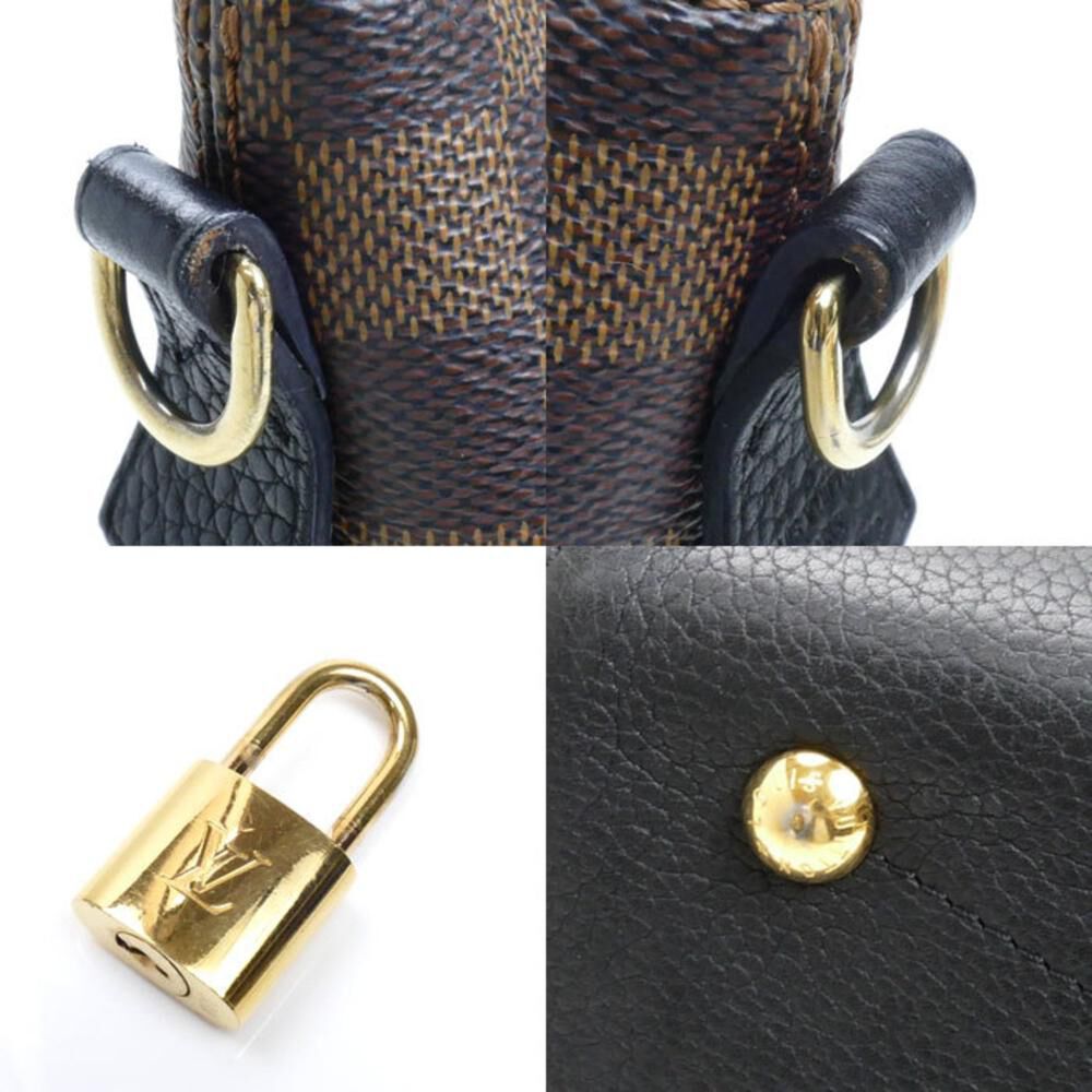 Louis Vuitton Shoulder Bags