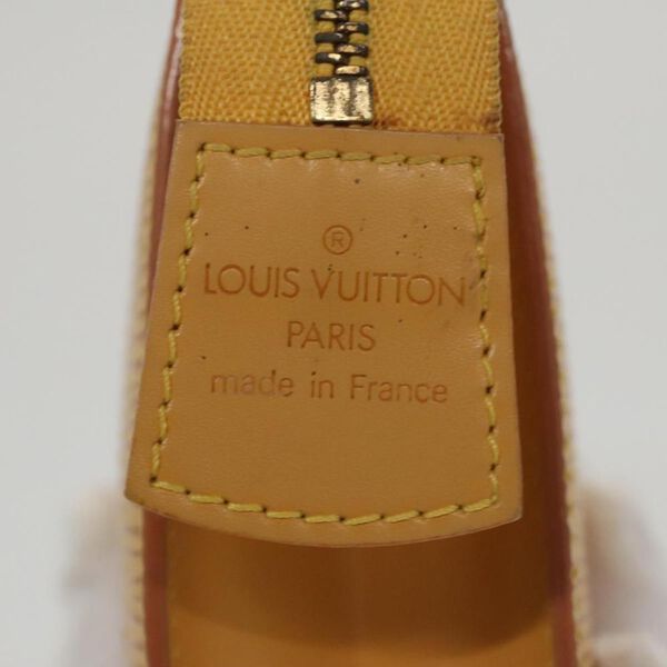 Louis Vuitton Poche Toilette