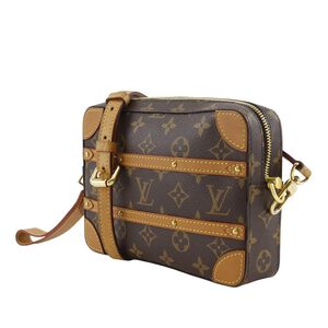 Louis Vuitton Clutch