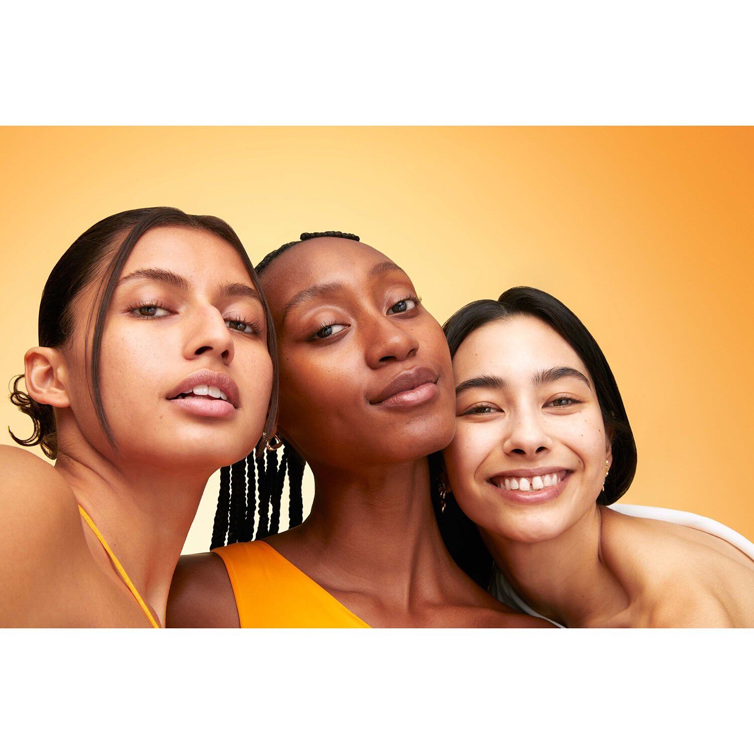 Cloudberry Bright Unifying Face Toner - Essence Toner