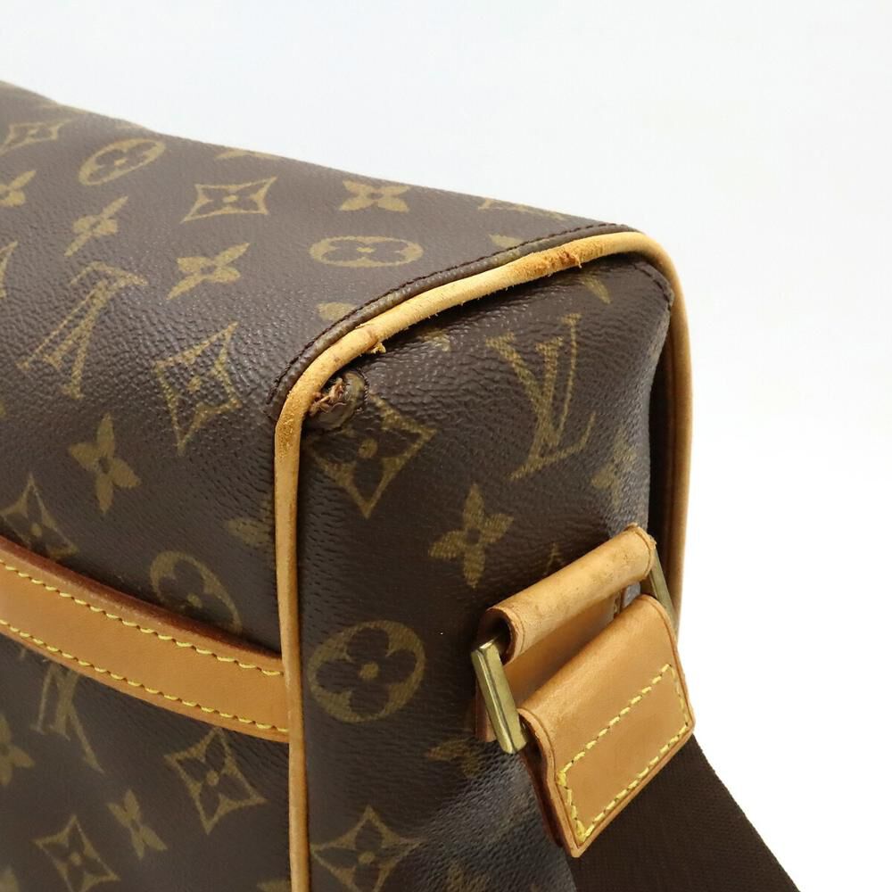 Louis Vuitton Shoulder Bags