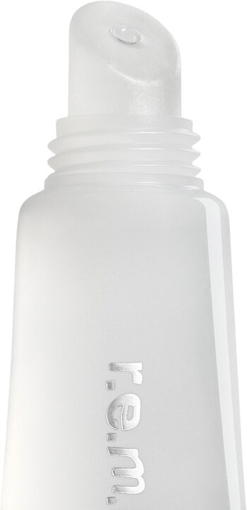 Utmost importance - Plumping lip gloss