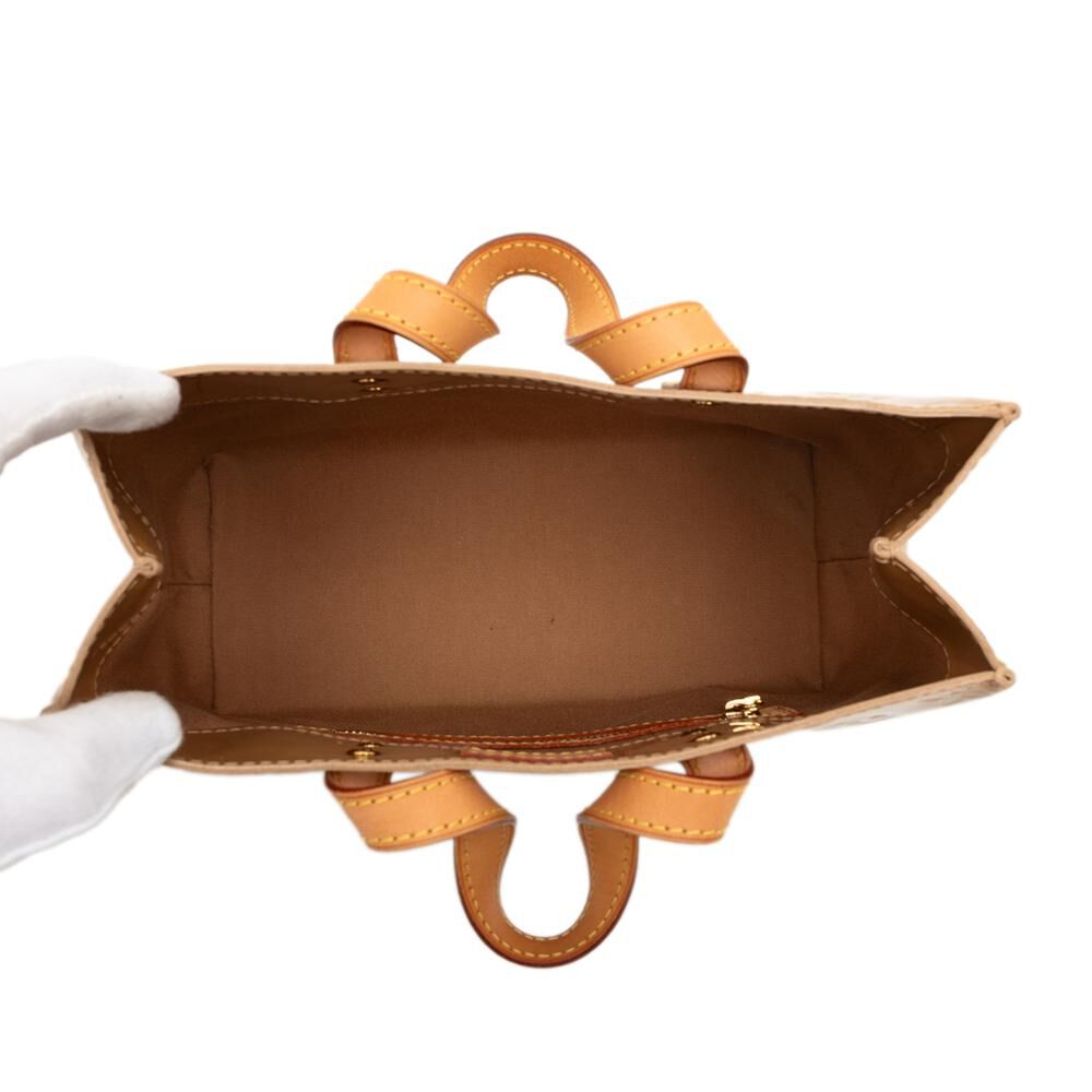 Louis Vuitton Reade