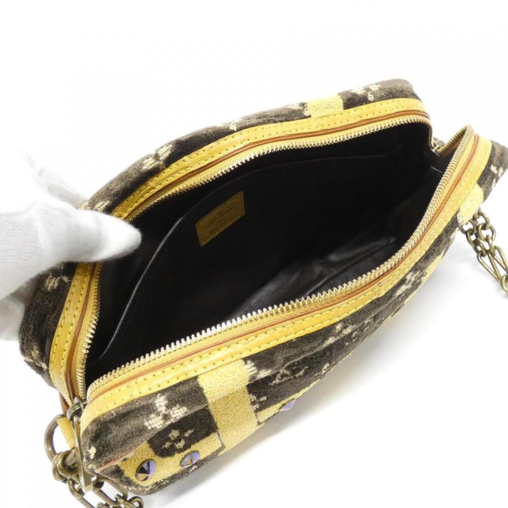 Louis Vuitton Shoulder Bags