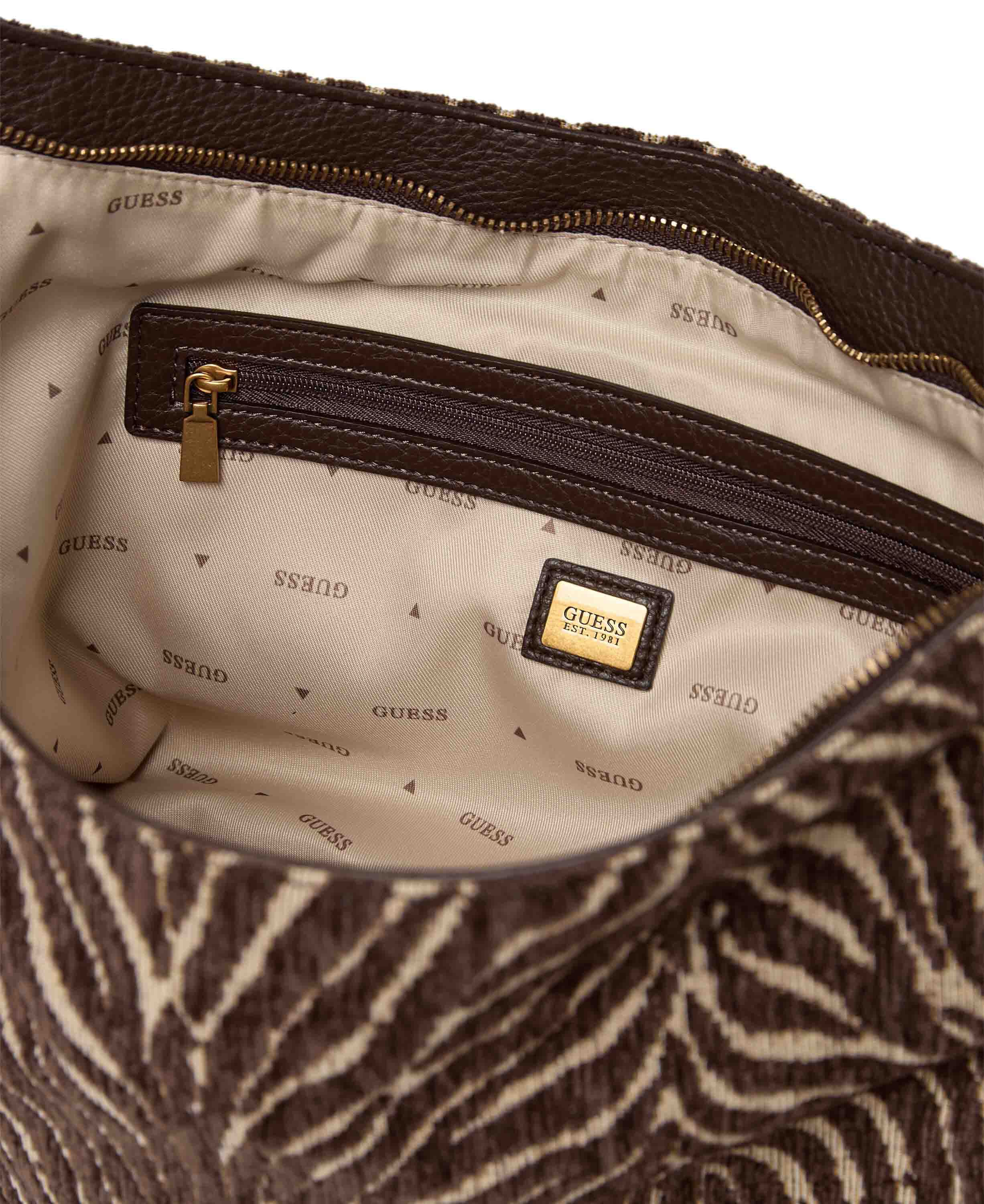 CAMDEN SHOULDER BAG