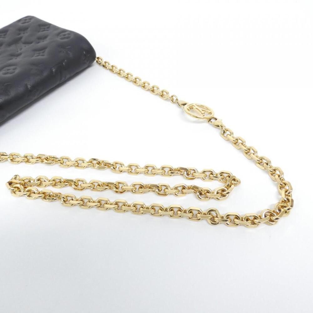 Louis Vuitton Shoulder Bags