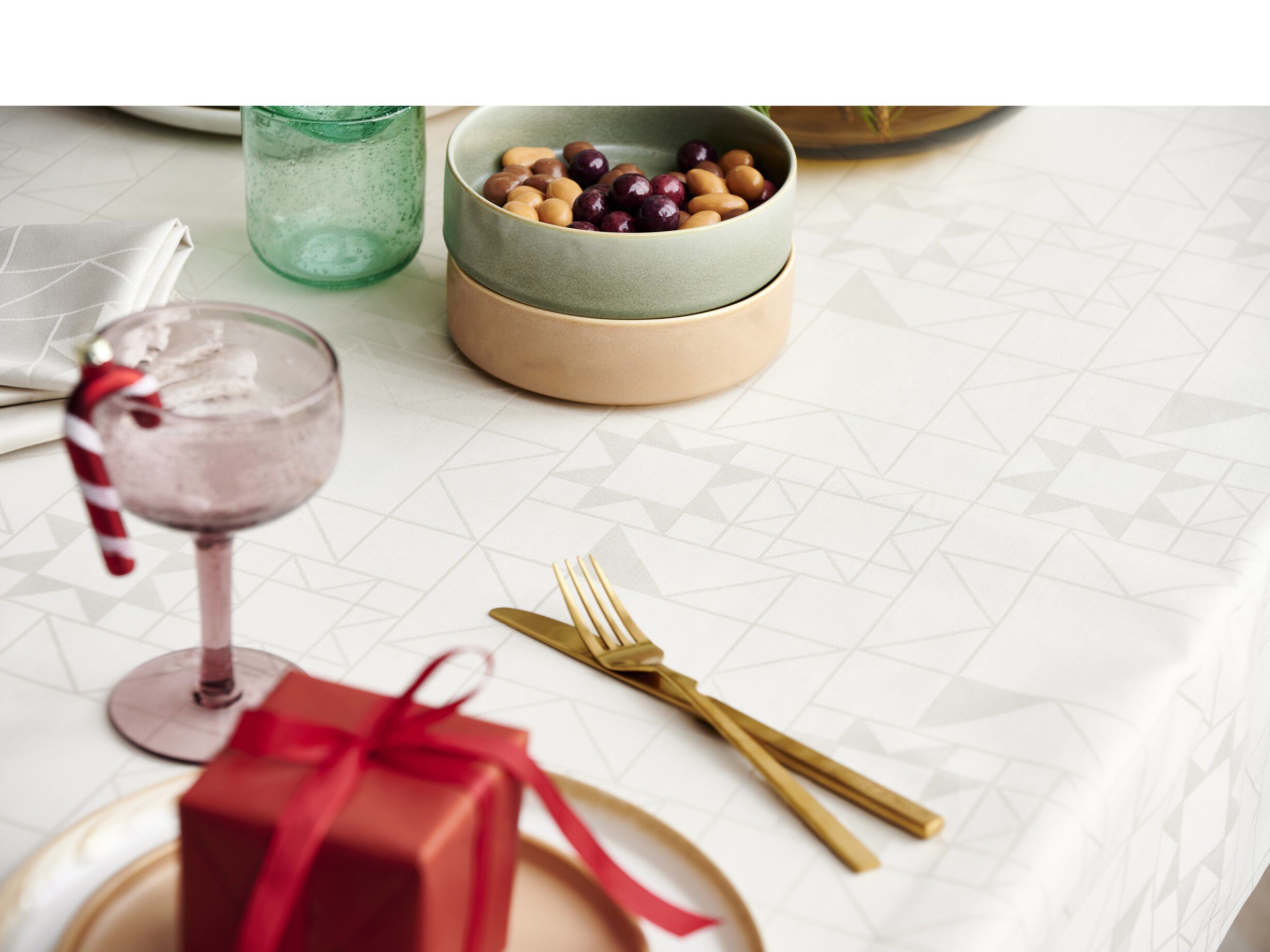 Duk 140x320 Star Damast Beige