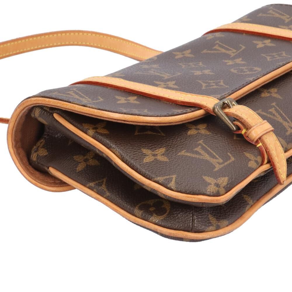Louis Vuitton Shoulder Bags