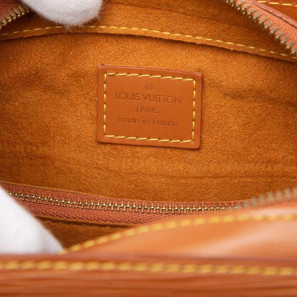 Louis Vuitton Pont Neuf