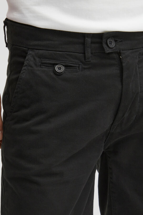 CFALLAN chino shorts