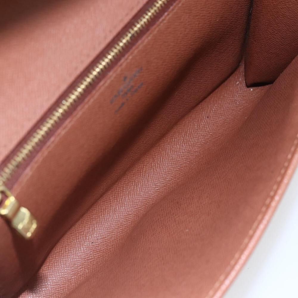 Louis Vuitton Shoulder Bags