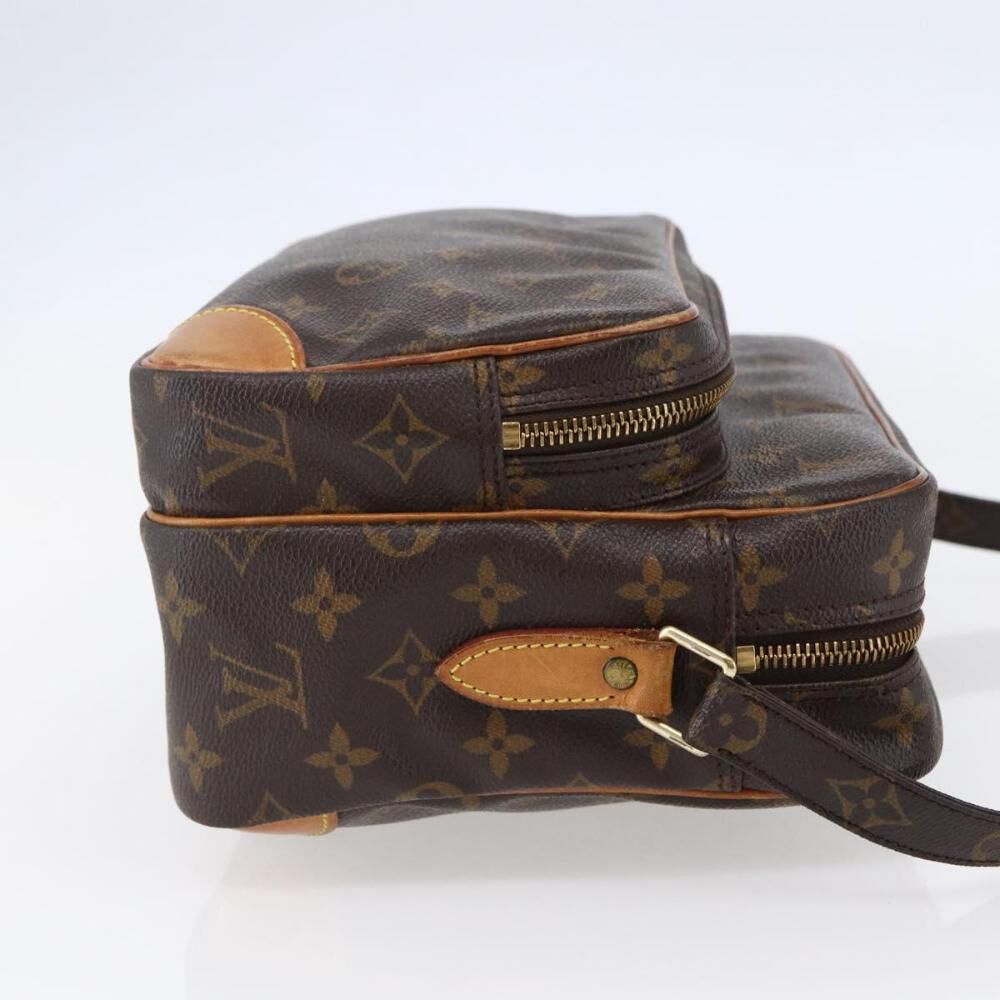 Louis Vuitton Shoulder Bags