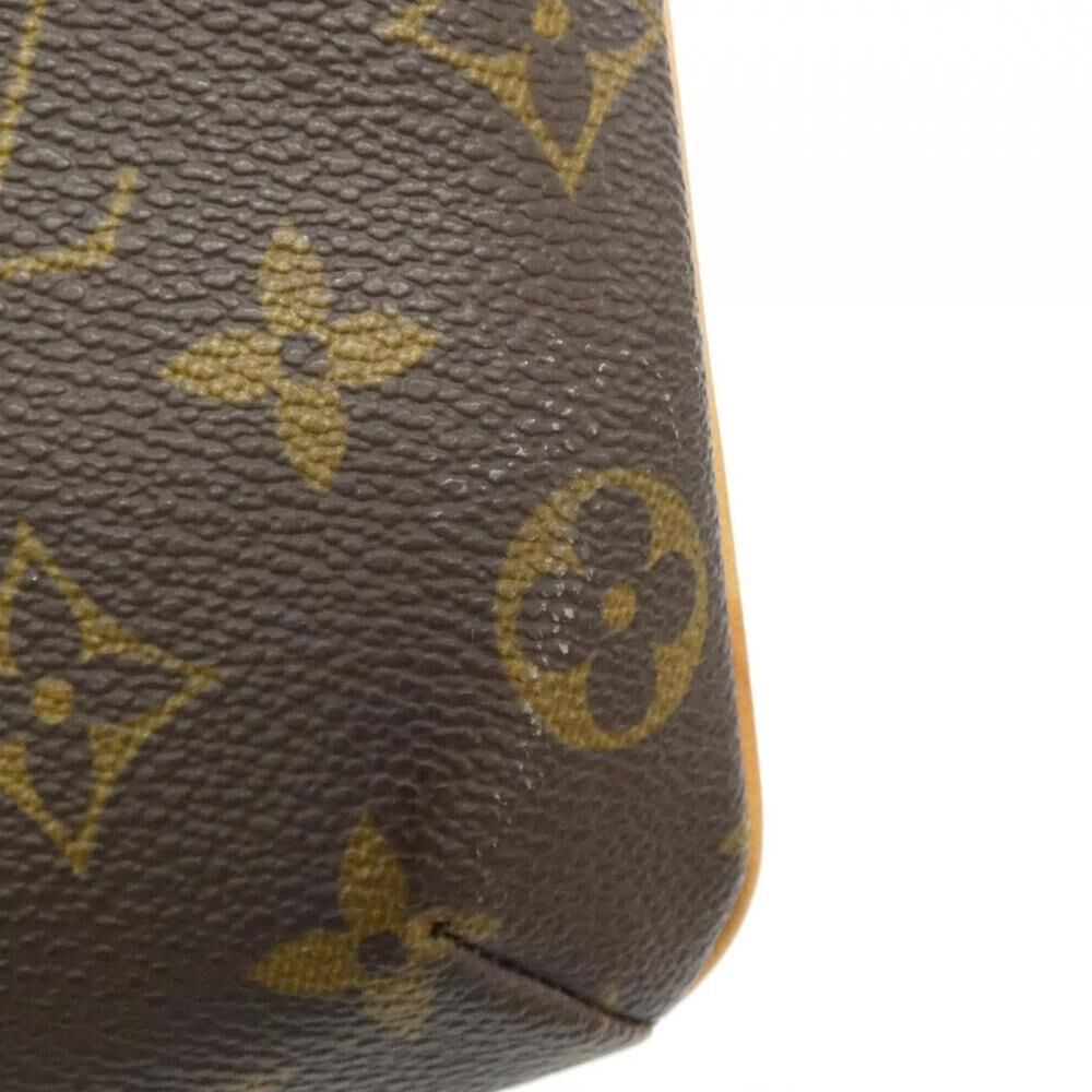 Louis Vuitton Clutch