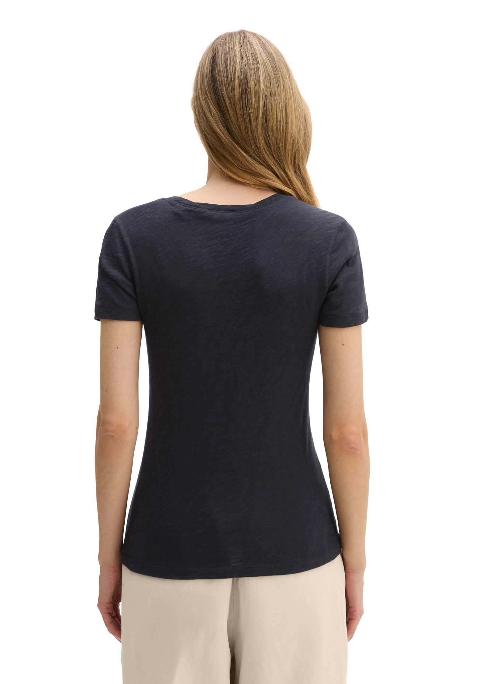 T-shirt, deep round neck twisted