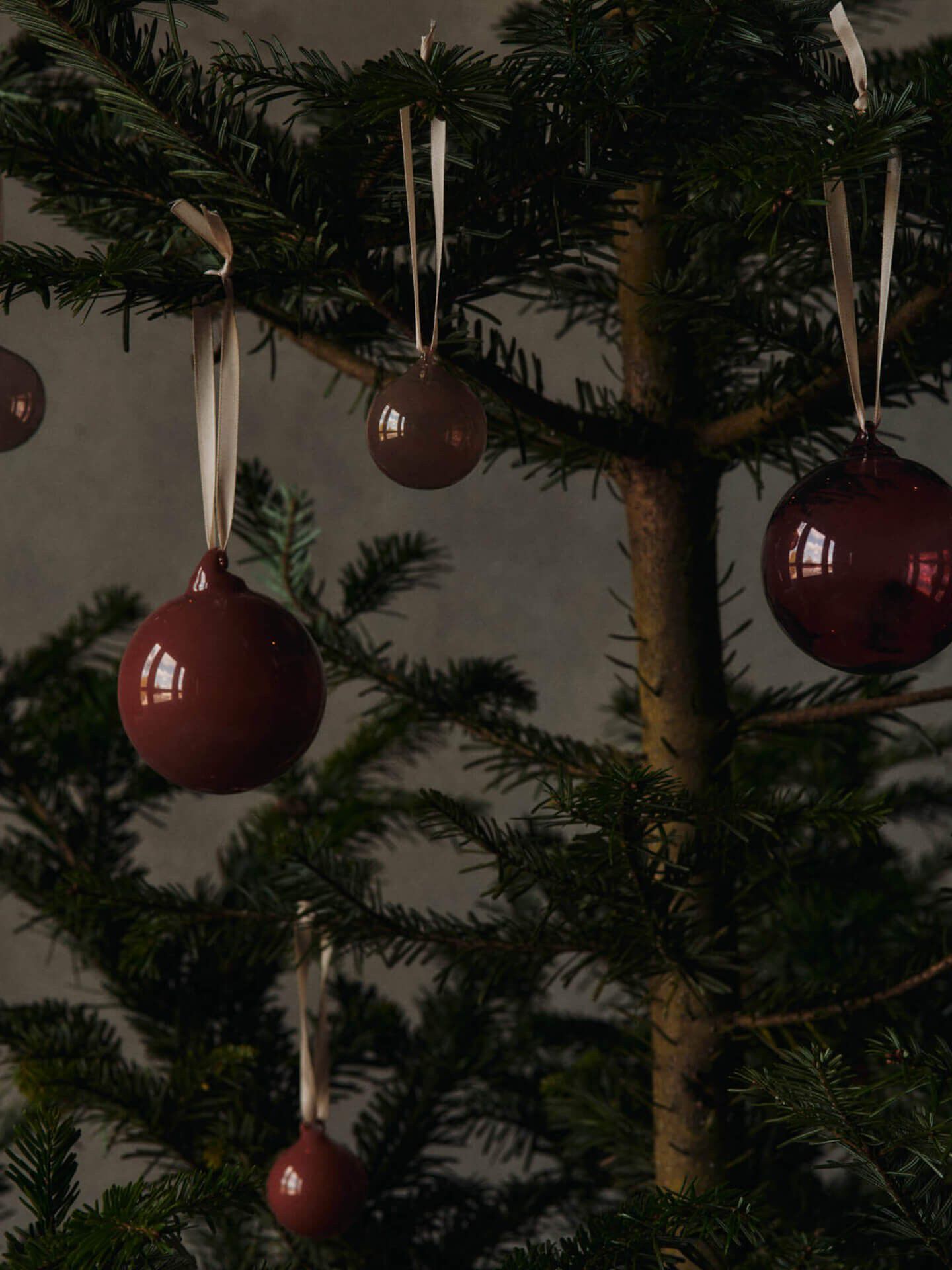 Glass Baubles - M - Set of 3 - Roseate Translucent