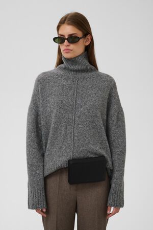 SLBean High Neck Pullover
