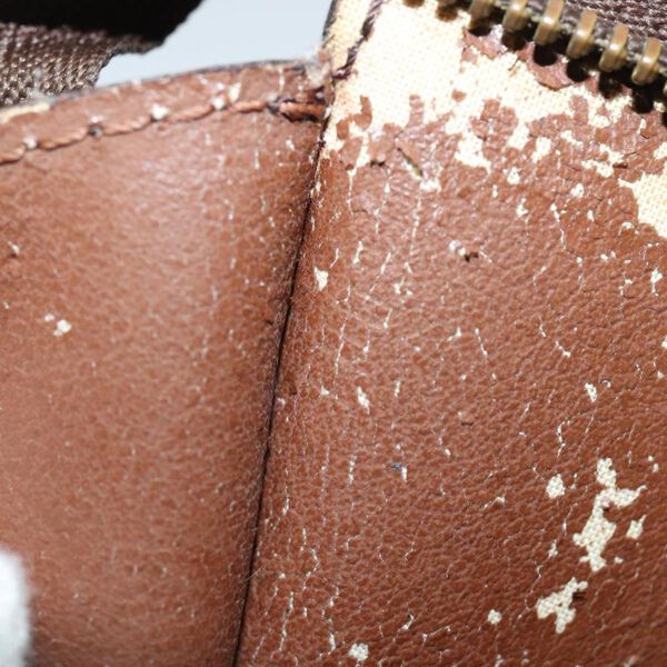 Louis Vuitton Poche Toilette