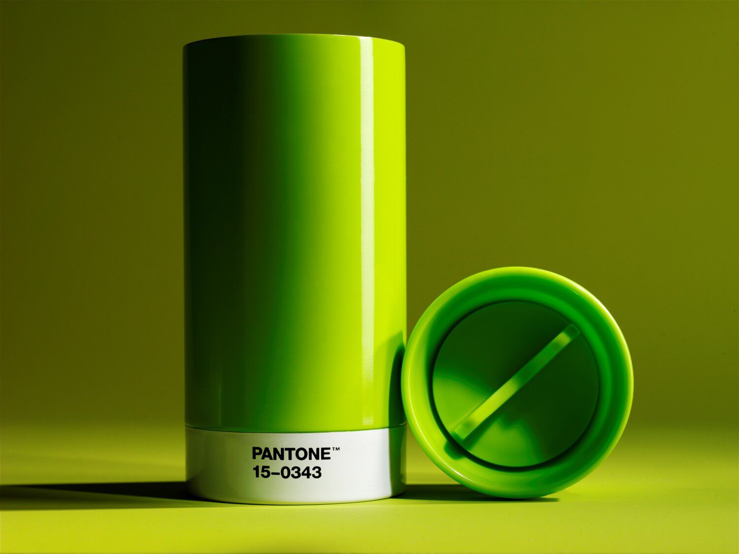 Pantone TO GO CUP Red 2035