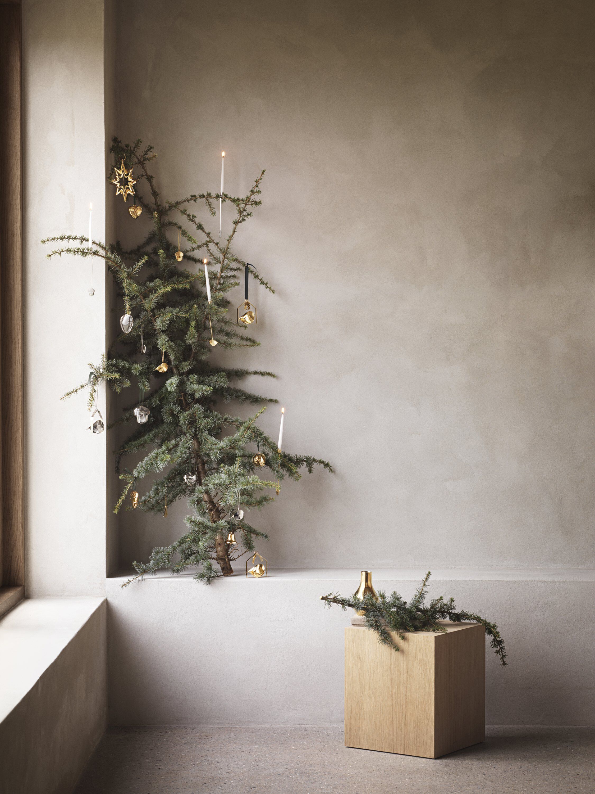 CC 2025 CHRISTMAS MOBILE SLEIGH 1995/2025 18K G PLATED BRASS