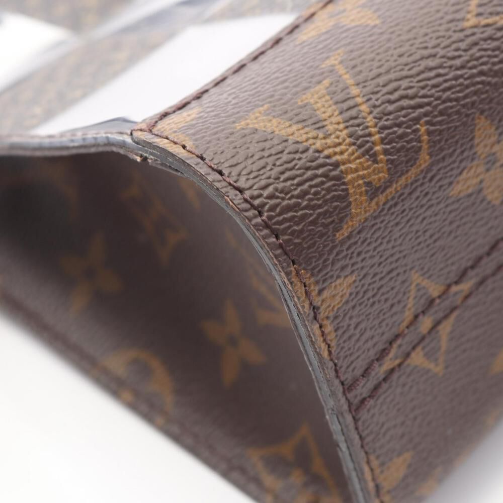 Louis Vuitton Clutch