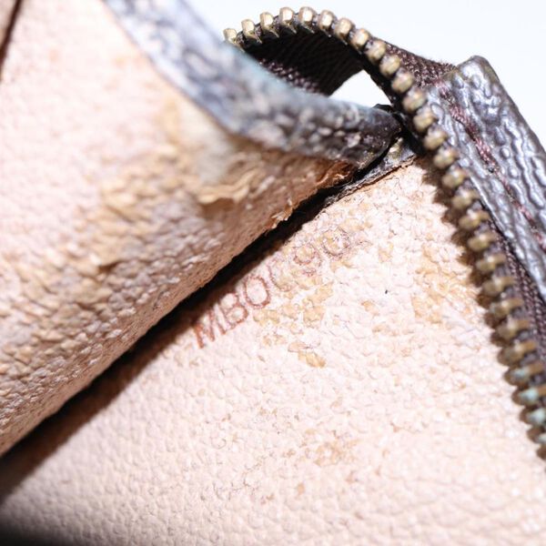 Louis Vuitton Poche Toilette